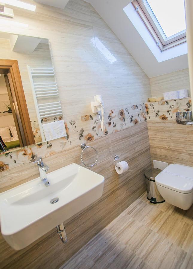 Villa Boutique Arnica ブラショフ エクステリア 写真